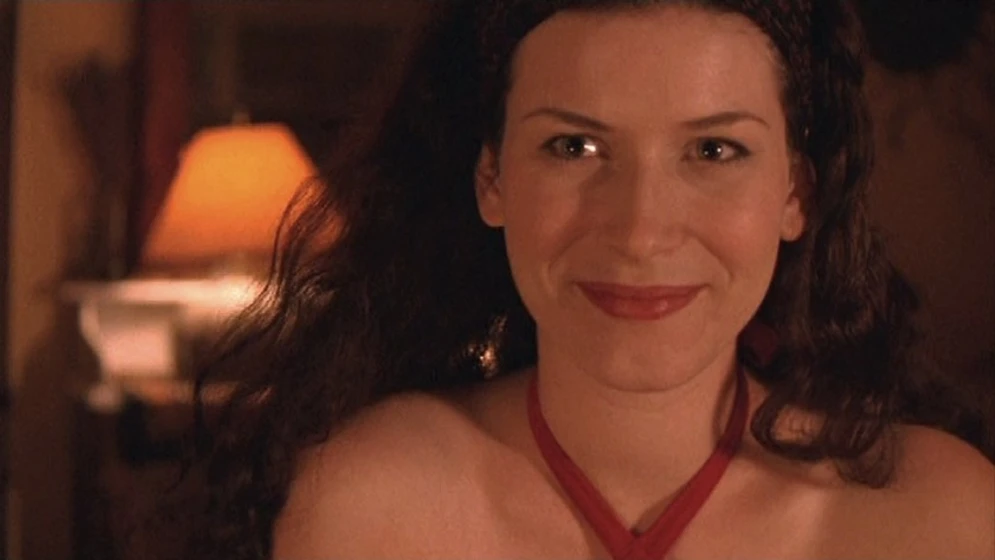 Lauren Maher en girl-play