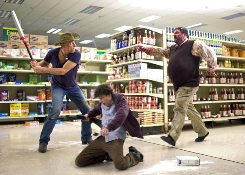 Woody Harrelson y Jesse Eisenberg en Bienvenidos a Zombieland