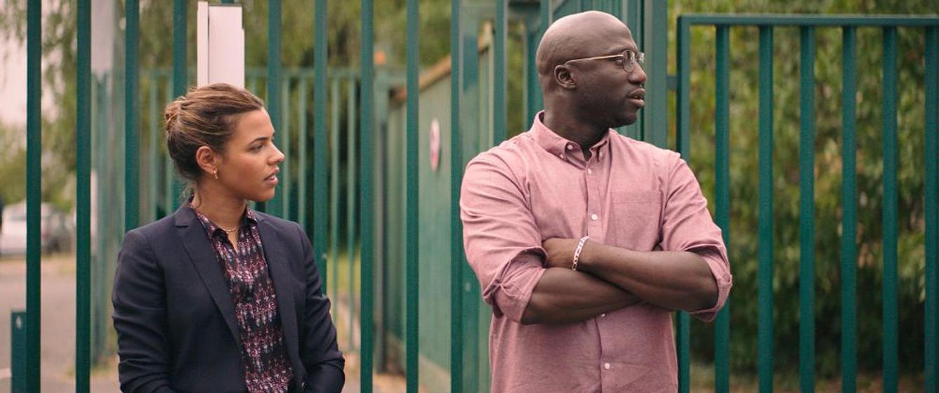 Zita Hanrot y Moussa Mansaly en Los Profesores de Saint-Denis
