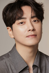 picture of actor Joon-Hyuk Lee