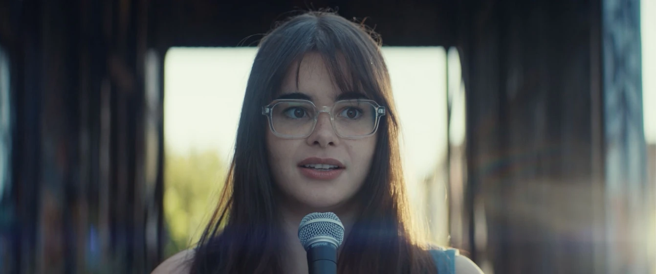 Barbie Ferreira en la-ironia-del-amor