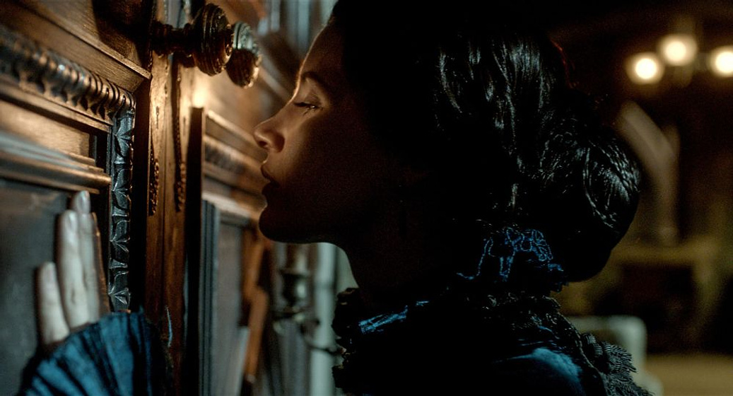Jessica Chastain en La Cumbre Escarlata