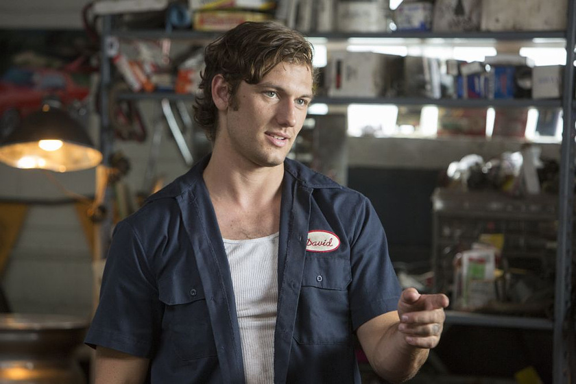 Alex Pettyfer en Más allá del Amor