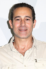 picture of actor Waleed Zuaiter