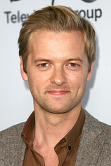 picture of actor Adam Campbell