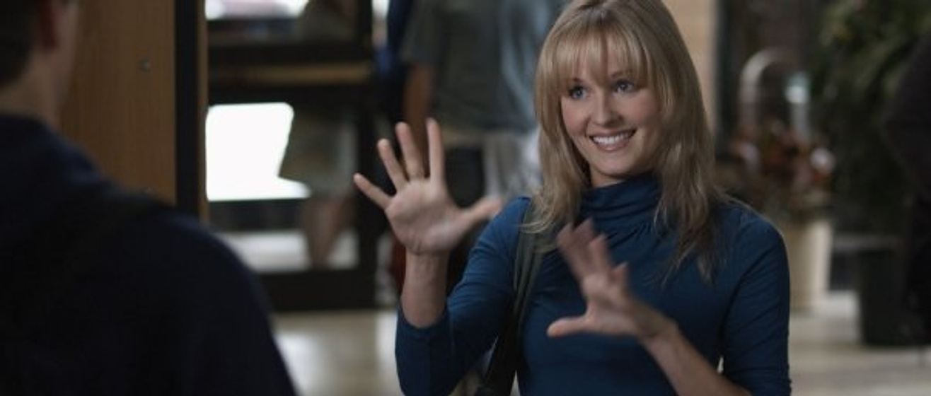 Sara Fletcher en the-hammer