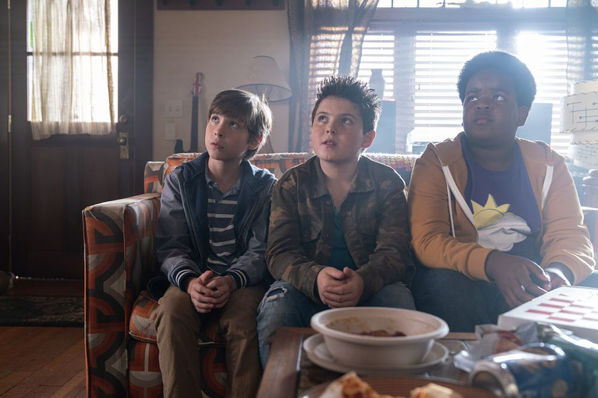 Brady Noon, Jacob Tremblay y Keith L. Williams en Chicos Buenos