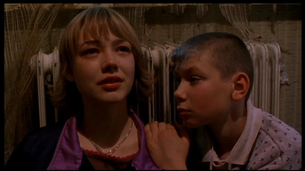 Oksana Akinshina y Artiom Bogucharskij en lilya-forever