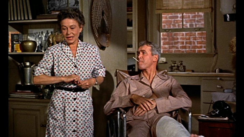James Stewart y Thelma Ritter en La Ventana Indiscreta