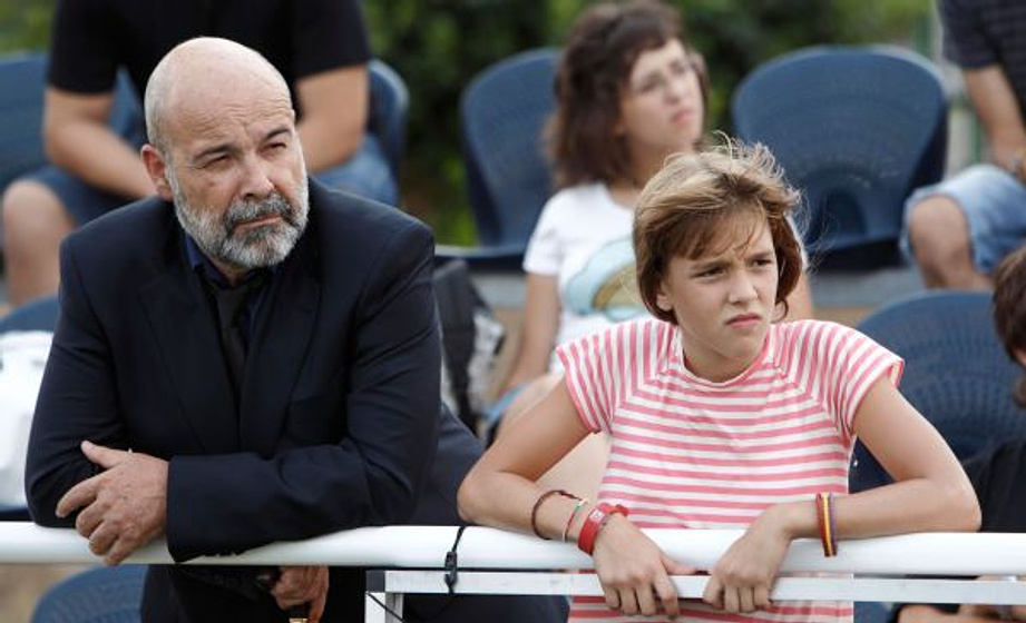 Antonio Resines y Carla Campra en El Sueño de Iván