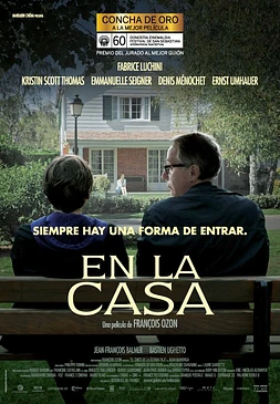 En la Casa poster