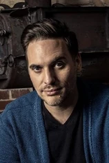 photo of person Curtis Gwinn