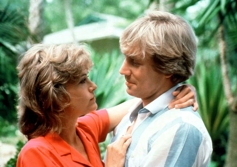 Jameson Parker y Season Hubley en misterio-en-el-caribe