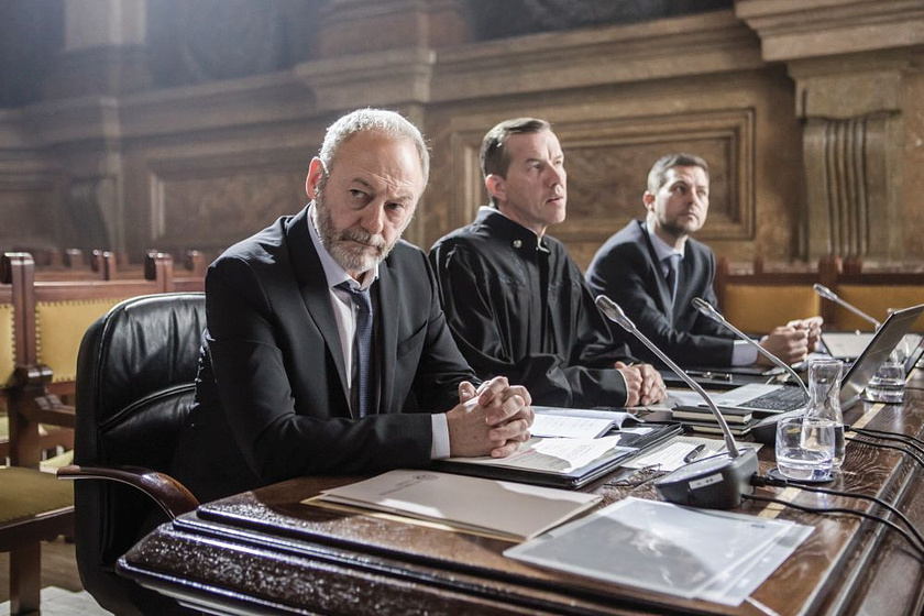 Liam Cunningham en Way Down
