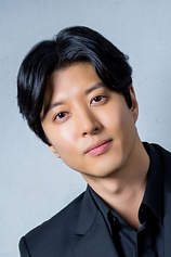 picture of actor Lee Dong-gun