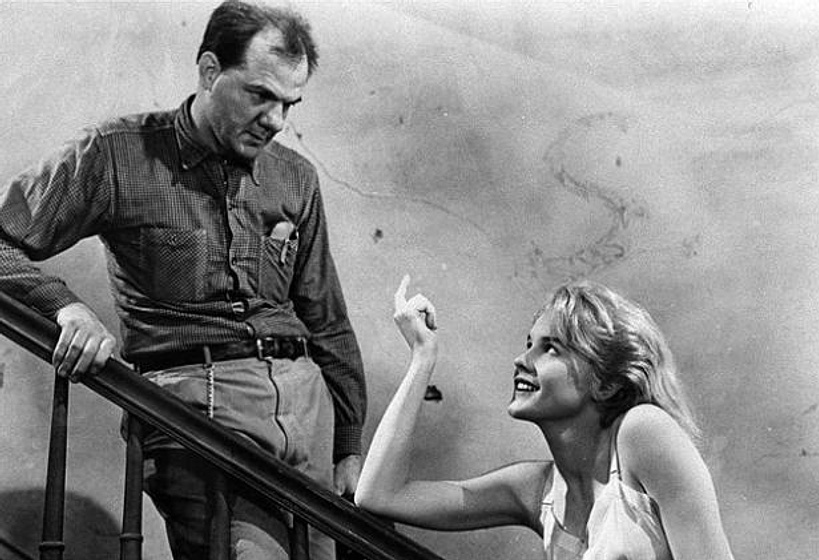 Karl Malden y Carroll Baker en Baby Doll