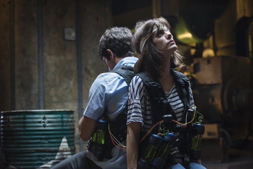 Alexandra Jiménez y Quim Gutiérrez en anacleto-agente-secreto