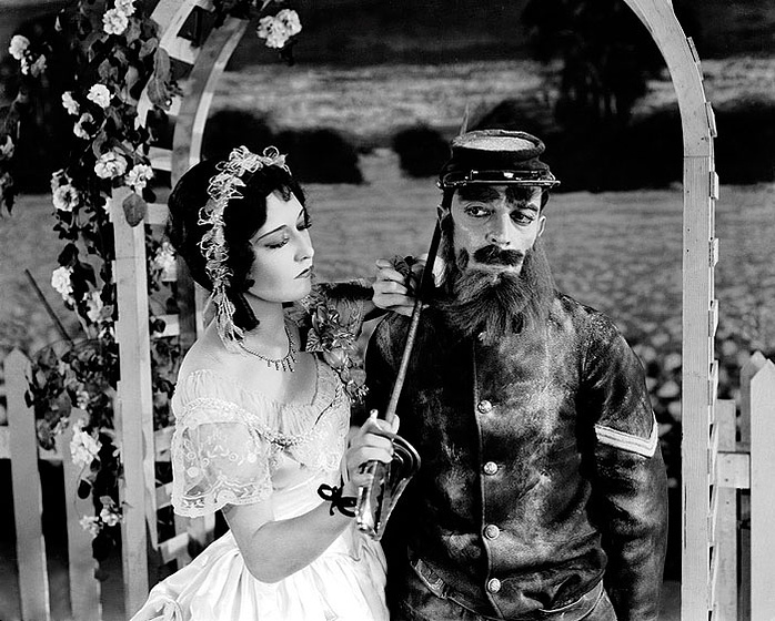 Buster Keaton y Dorothy Sebastian en El Comparsa