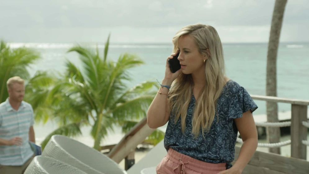 Chelsie Hightower en acosada-en-el-paraiso