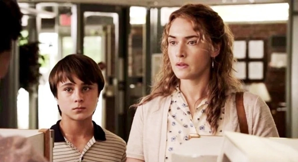 Kate Winslet y Gattlin Griffith en una-vida-en-tres-dias