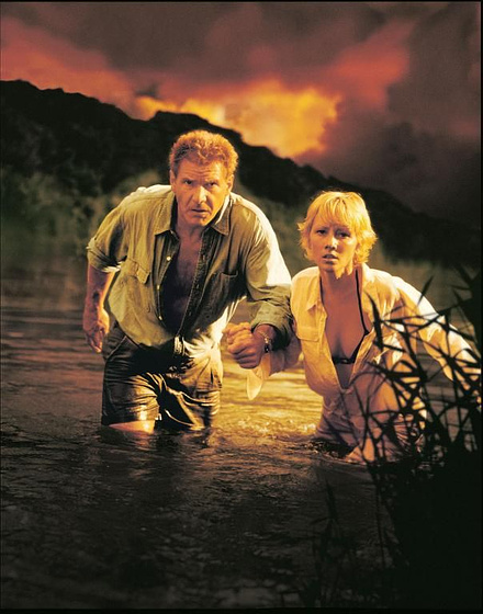 Harrison Ford [I] y Anne Heche en Seis Días y Siete Noches
