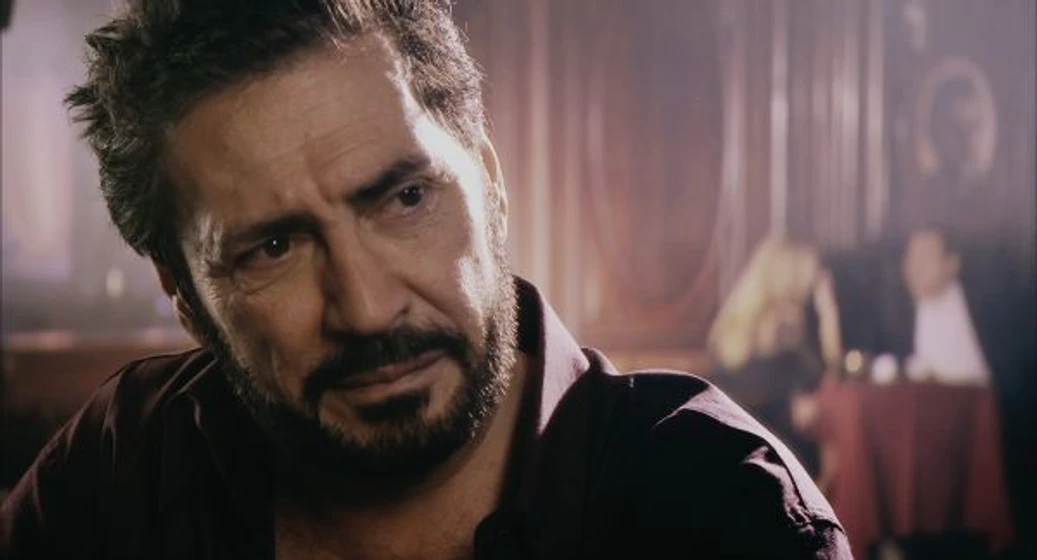 Daniel Faraldo en negro-buenos-aires