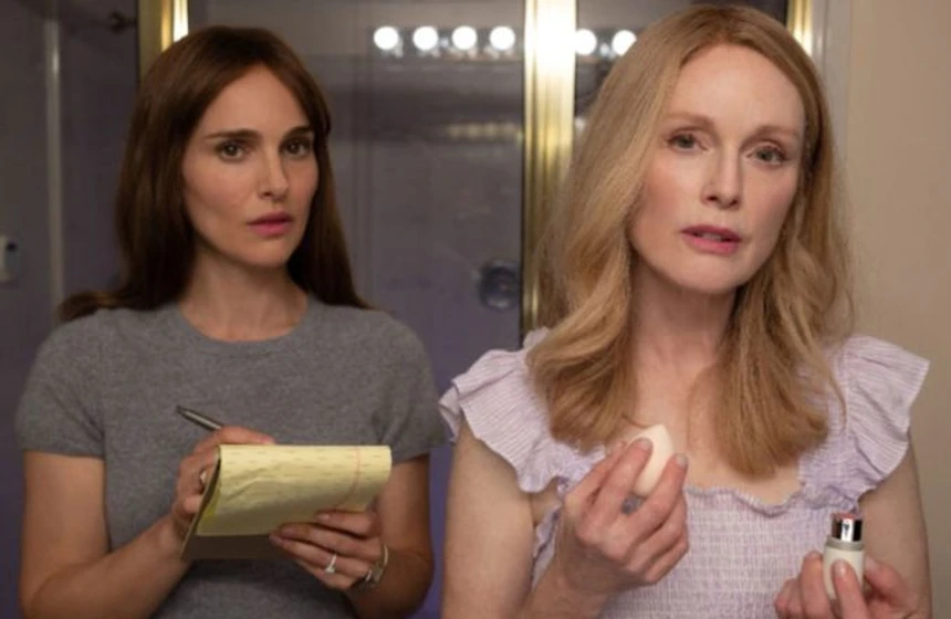 Julianne Moore y Natalie Portman en secretos-de-un-escandalo