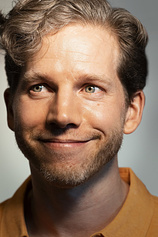 photo of person Stark Sands