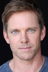 picture of actor Adam Harrington