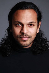 picture of actor Richard Manualpillai