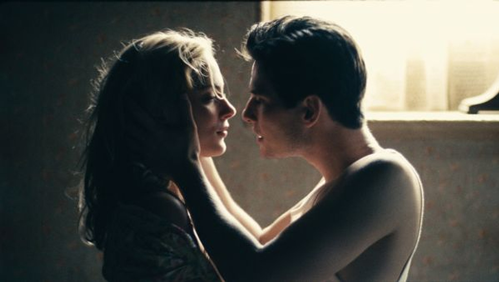 Ben Barnes y Nora Arnezeder en El Ladrón de Palabras