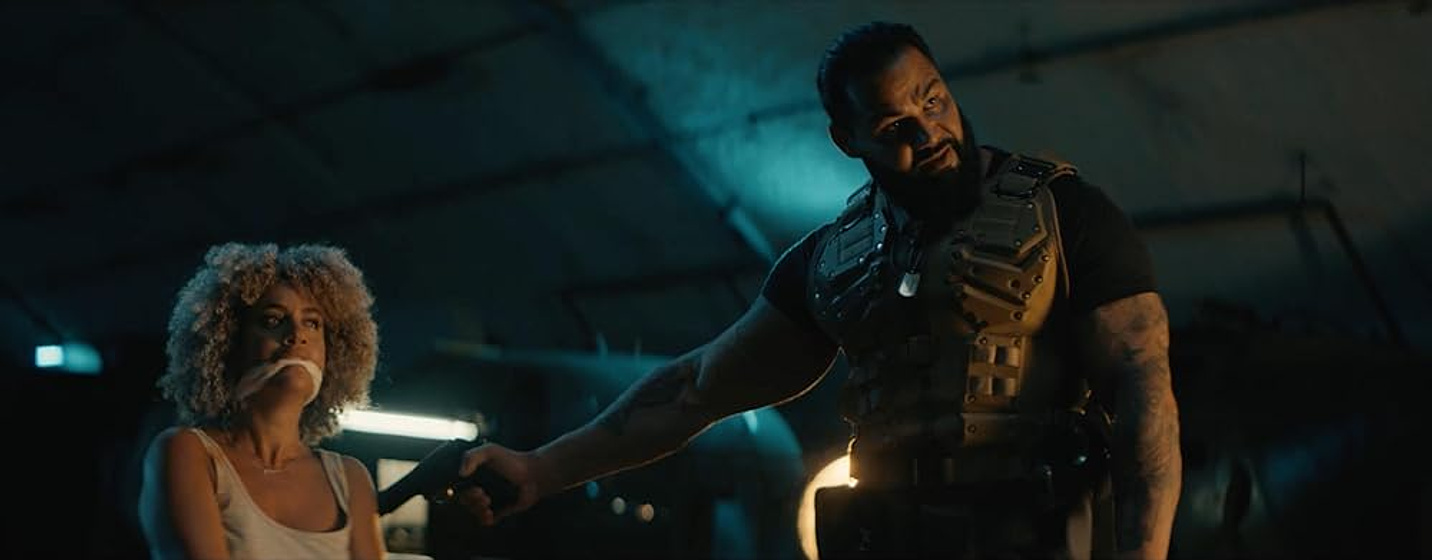 Daniel Nehme y Stephanie Siadatan en el-ultimo-superviviente