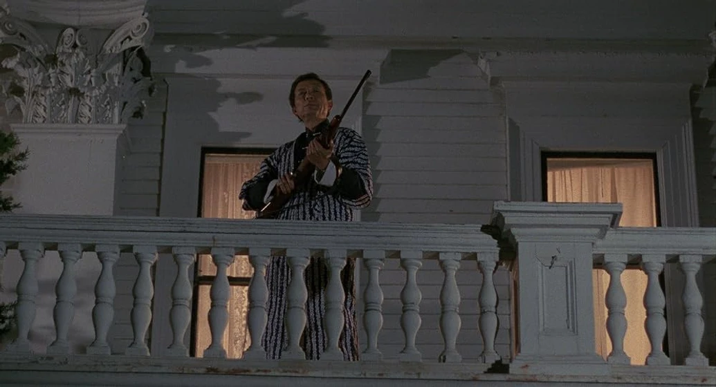 James Hong en cosecha-maldita