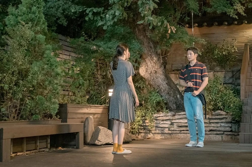 Go-eun Kim y Jung Hae-in en tune-in-for-love