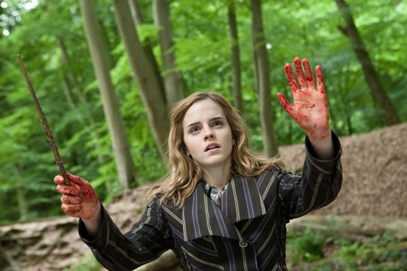 Emma Watson en Harry Potter y las reliquias de la muerte, Primera parte