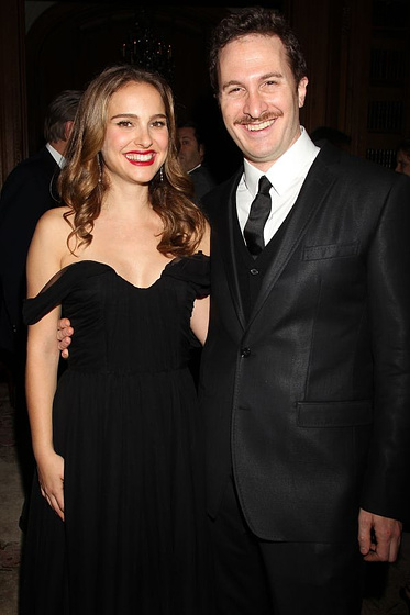 Natalie Portman y Darren Aronofsky en Cisne Negro (Premiere en New York. Diciembre 2010)