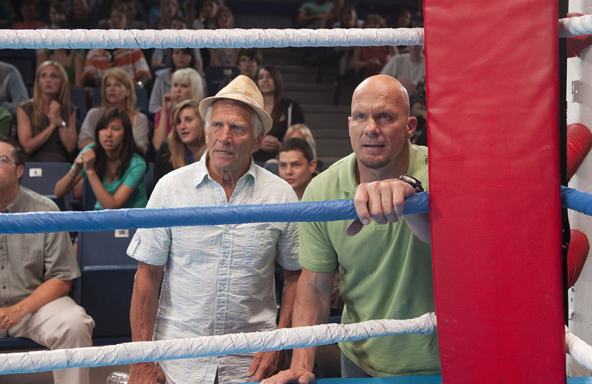 Steve Austin en Nacido Para Luchar (Knockout)