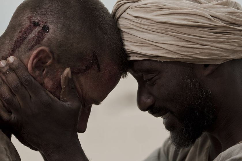 Armie Hammer y Clint Dyer en Mine