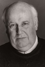 picture of actor Roger Hammond