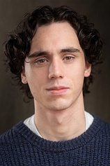 picture of actor Ollie Maddigan