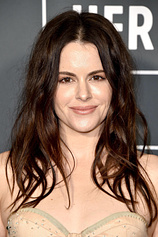 photo of person Emily Hampshire