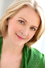 photo of person Kelly Kirklyn