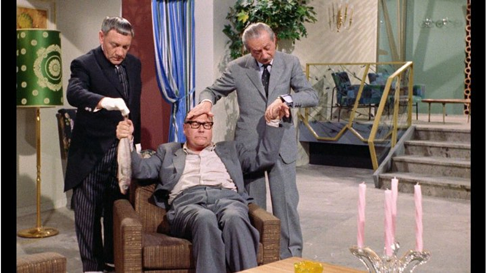 Heinz Erhardt, Joseph Offenbach y Enrico Viarisio en Freddy und der Millionär