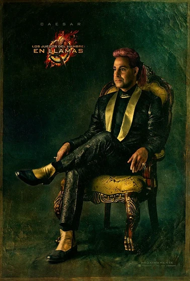 Stanley Tucci en Los Juegos del Hambre. En Llamas (Cartel promocional)