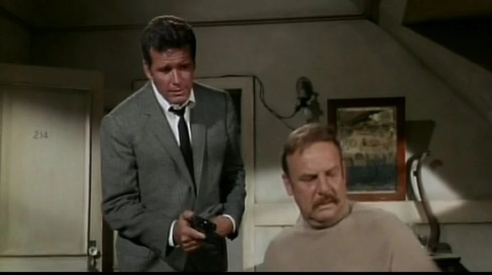 James Garner en Marlowe, Detective muy Privado