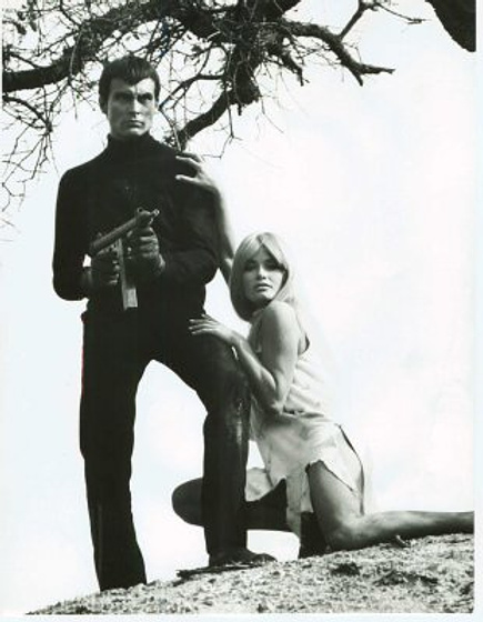 John Phillip Law y Marisa Mell en Diabolik