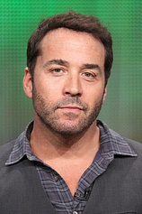picture of actor Jeremy Piven