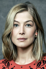 photo of person Rosamund Pike