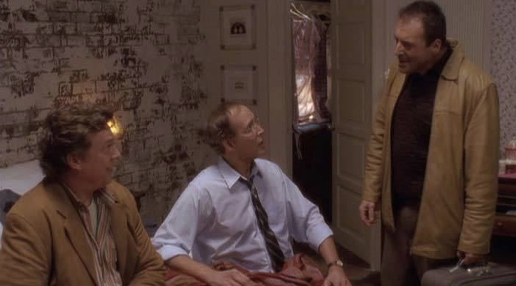 Armand Assante, Chevy Chase y Christopher McDonald en Funny Money