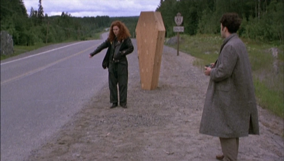 Don McKellar y Valerie Buhagiar en highway-61